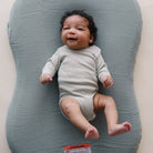 Housse en mousseline pour coussin Snuggle Me Lounger Curve - Ardoise - Institut MAIA