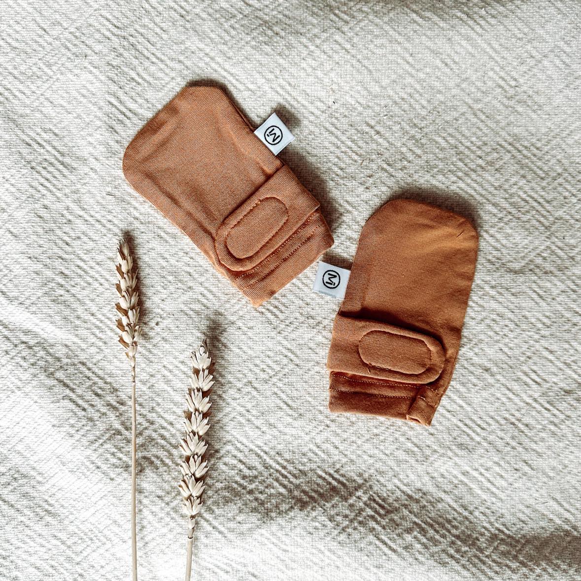 MITAINES DE NAISSANCE RHÉA - Institut MAIA
