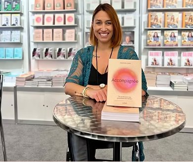 ACCOMPAGNÉE : GUIDE POUR UNE GROSSESSE SANS STRESS - Institut MAIA