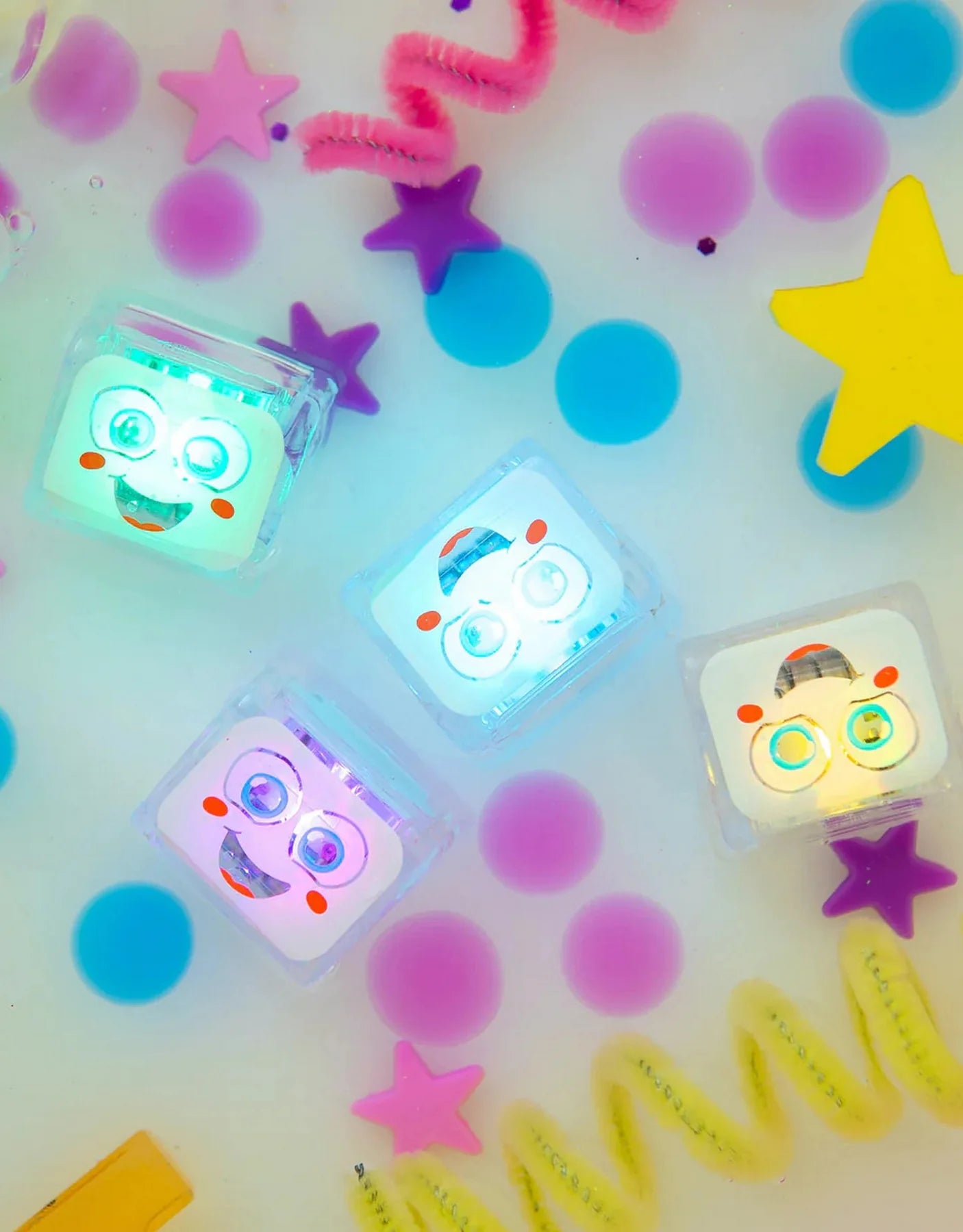 CUBE LUMINEUX BLEU - BLAIR - Glo Pals - Institut MAIA