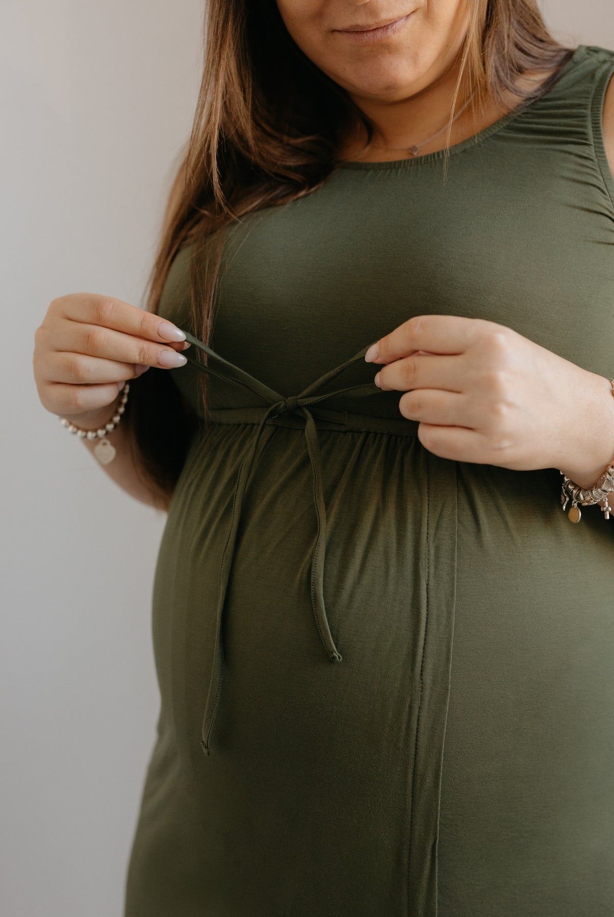ROBE D'ACCOUCHEMENT PREMIUM EN BAMBOU - SIGNÉE MAÏA - Institut MAIA