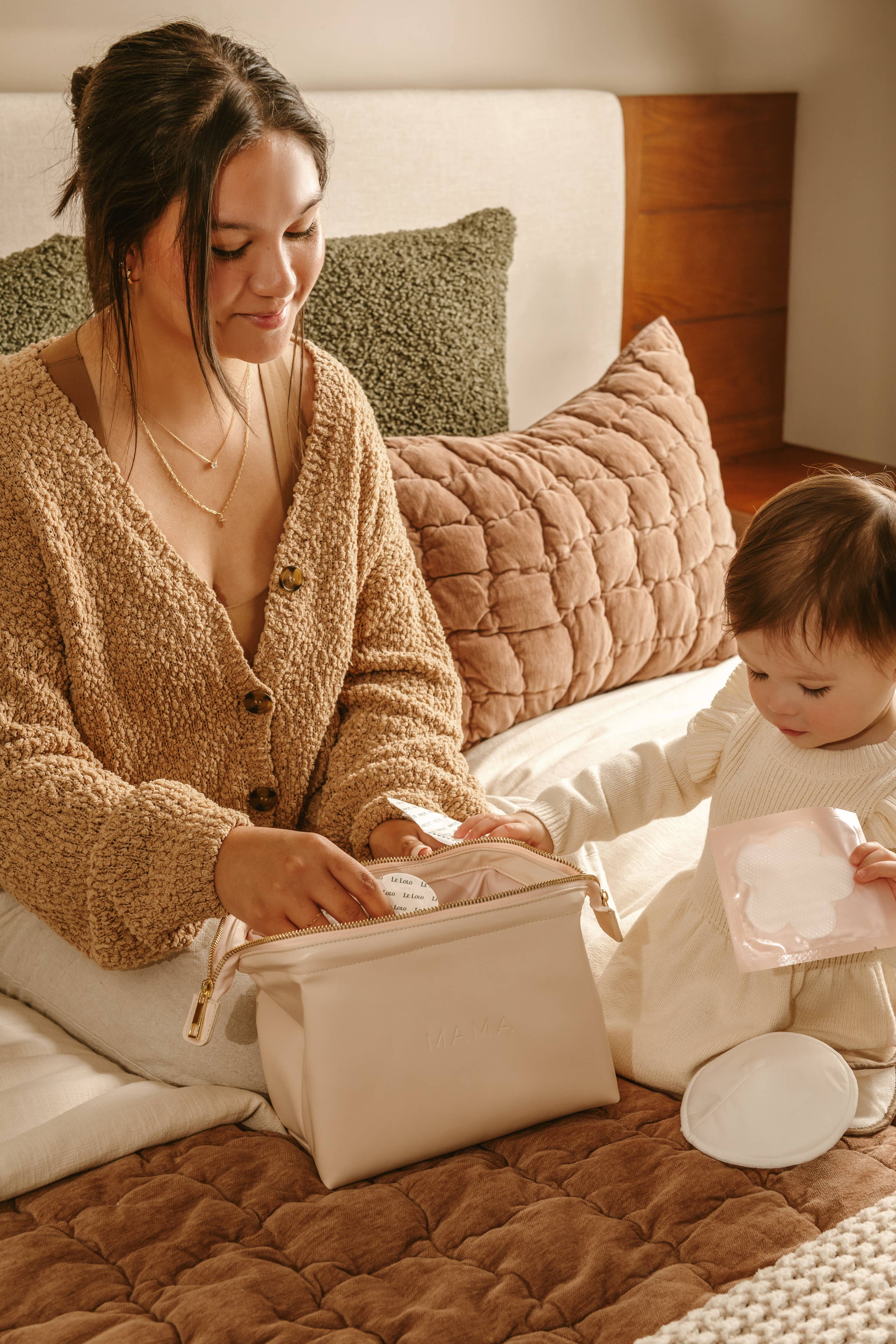 SAC MAMA DE TRANSPORT EN CUIR SOUPLE - Institut MAIA