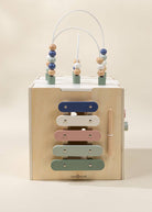 Cube d'activités en bois - Institut MAIA