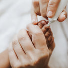 3-EN-1 CURE-OREILLES,ONGLES & NEZ POUR NOUVEAU-NÉ - Institut MAIA