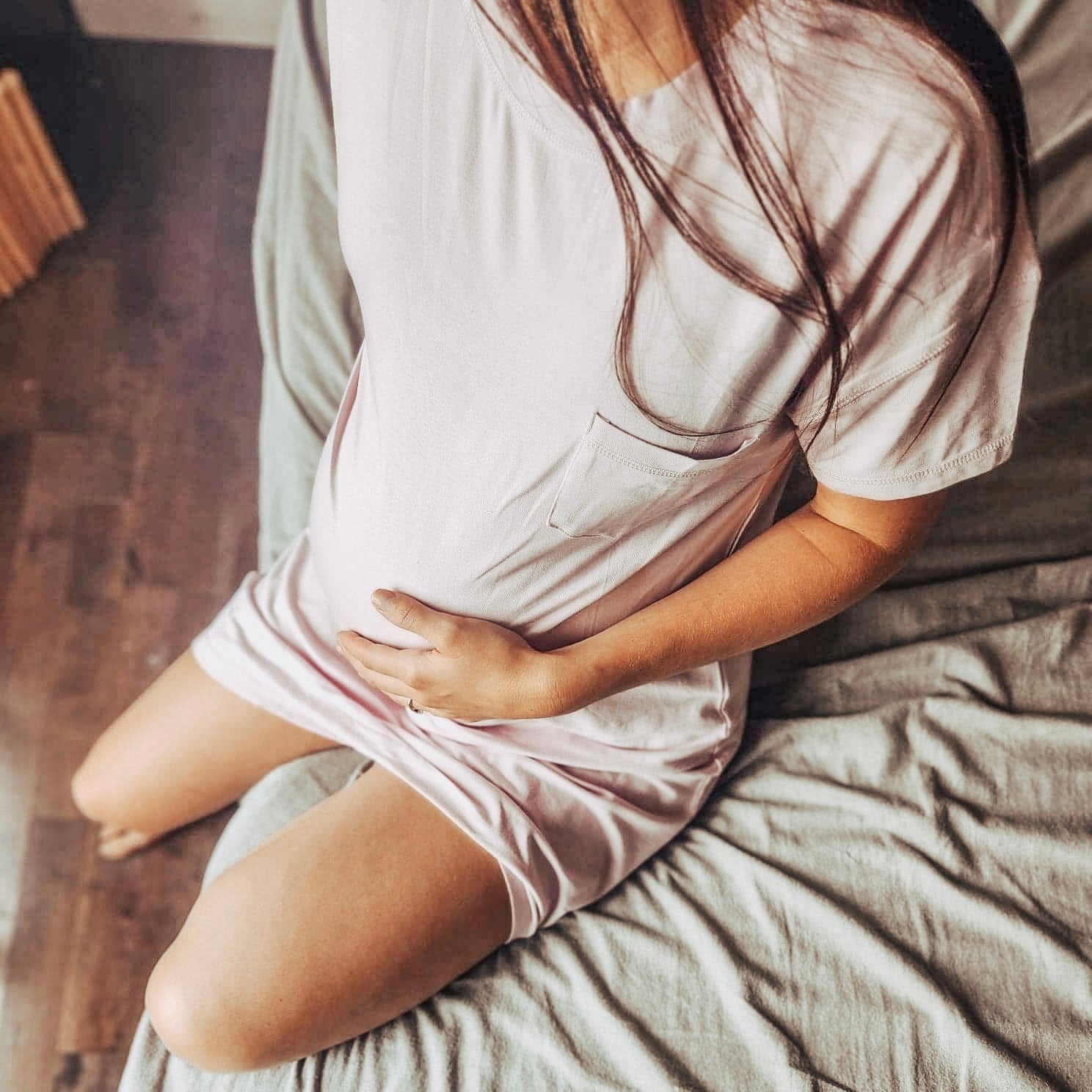 ROBE T-SHIRT DE MATERNITÉ AKNA - LILAS - Institut MAIA