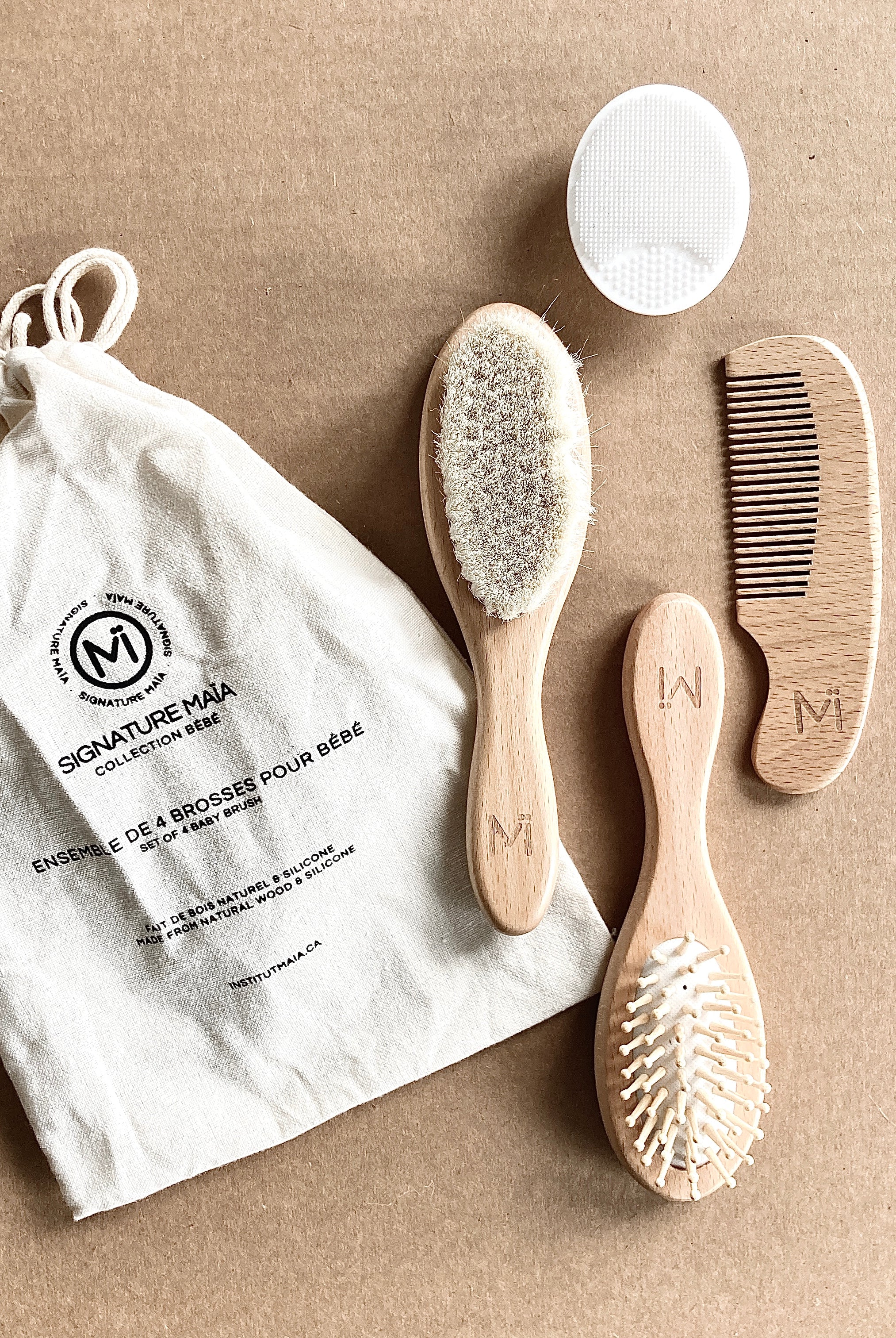 ENSEMBLE DE 4 BROSSES POUR BÉBÉ - Institut MAIA