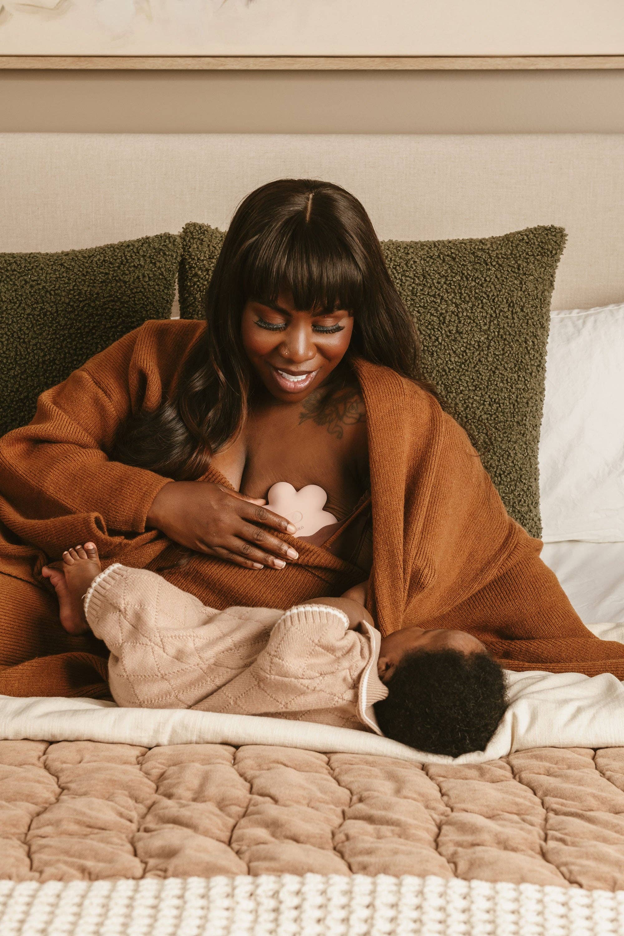 MASSEUR DE LACTATION EN FORME DE FLEUR - Institut MAIA