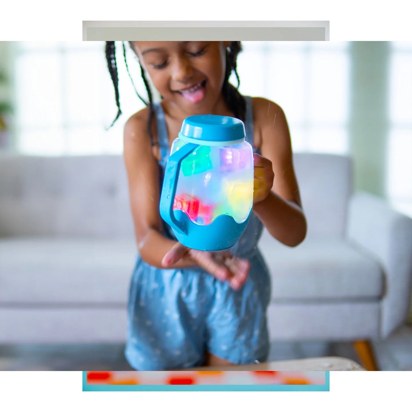 Bocal de jeux sensoriels lumineux - Bleu - Glo Pals - Institut MAIA