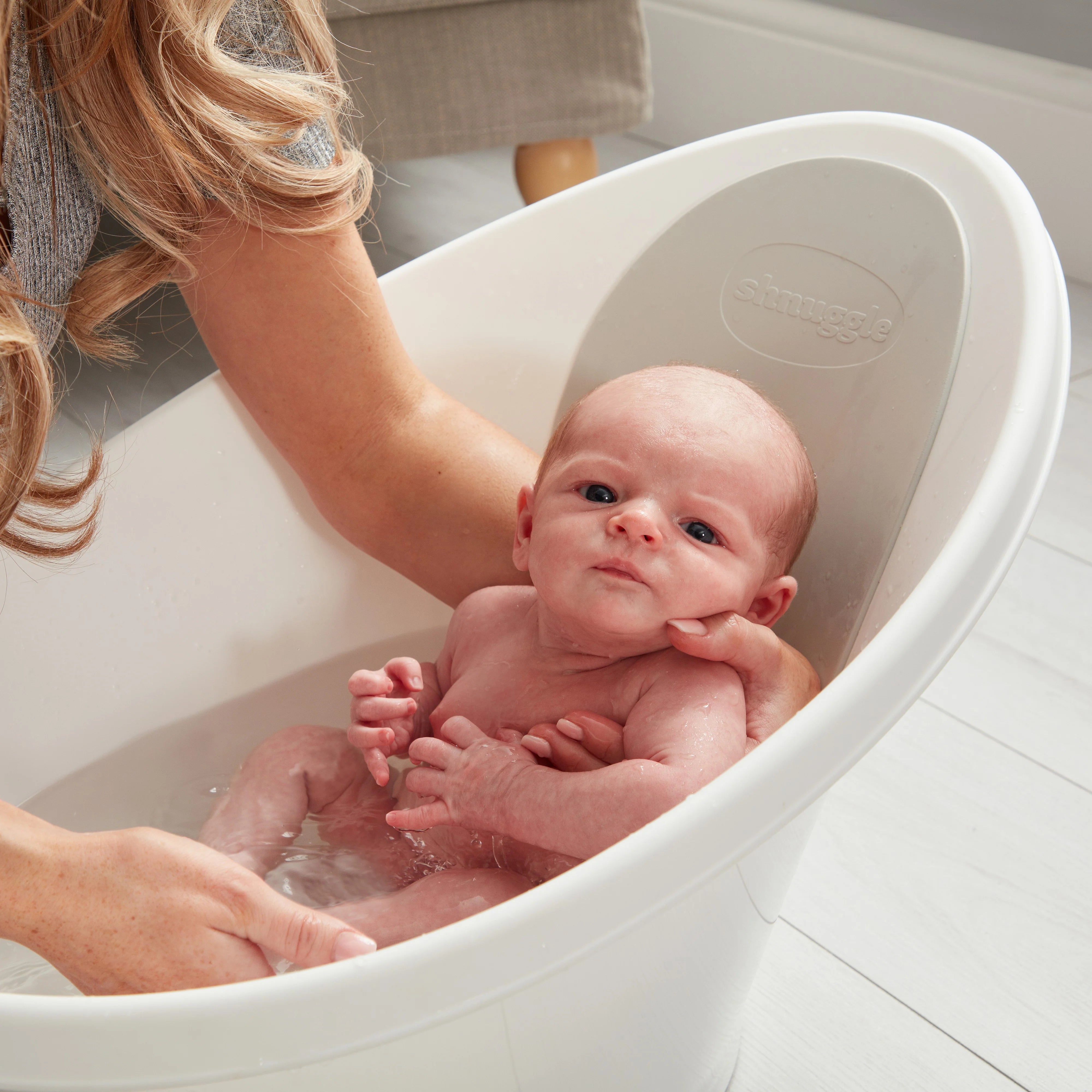 BAIN POUR BÉBÉ SHNUGGLE - NOUVEAU-NÉ - Institut MAIA